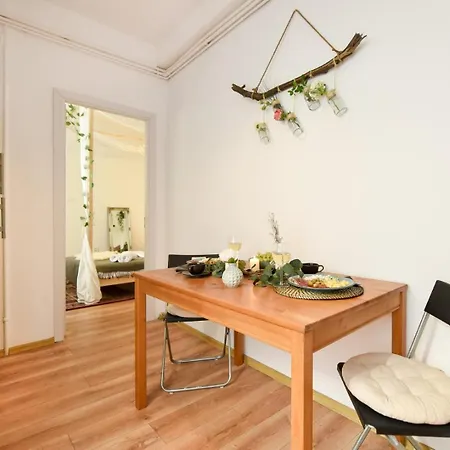 Historic Charm Meets Modern Luxury - Stylish In The Center Apartment Bucharest