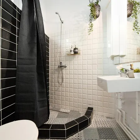 Historic Charm Meets Modern Luxury - Stylish In The Center בוקרשט