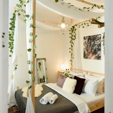 Historic Charm Meets Modern Luxury - Stylish In The Center * Bucureşti